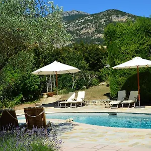  Bed & Breakfast Hameau D'hotes La Roseraie-drome
